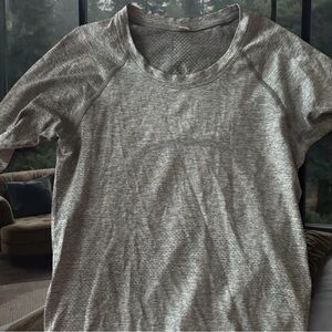 Lululemon Swiftly Tech Gray Long Sleeve Athletic Tee